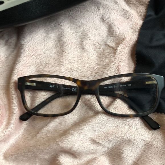 Ray-ban with brown frames plus case and cleaning cloth - Picture 4 of 8